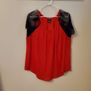 Torrid sz 1 red lace short sleeve top